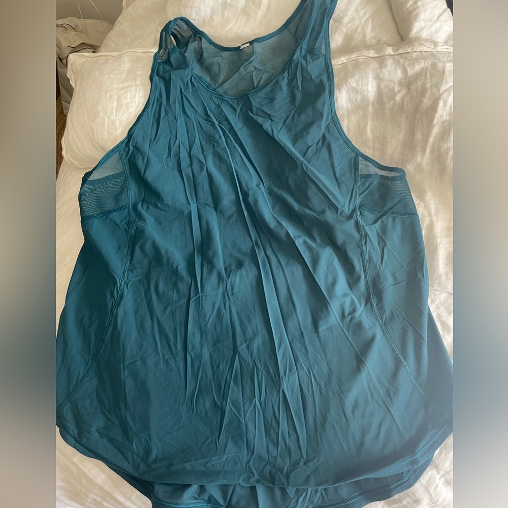 Lululemon tank top
